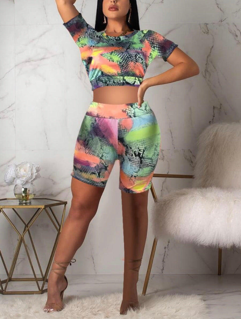 O-Neck Snake Print Multicolor 2pc Shorts Set - Stylz Select
